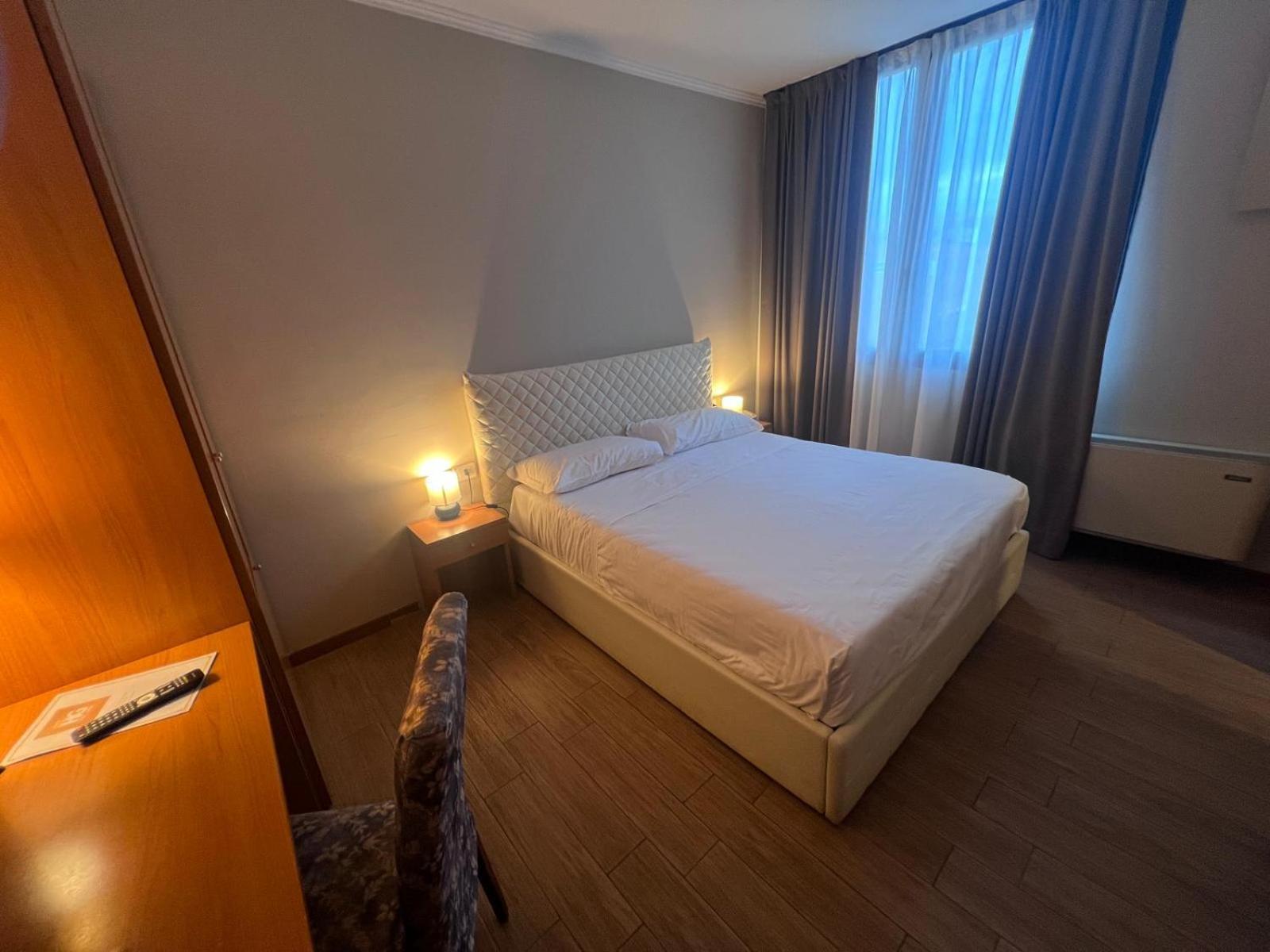 Hotel Garda Affi Εξωτερικό φωτογραφία